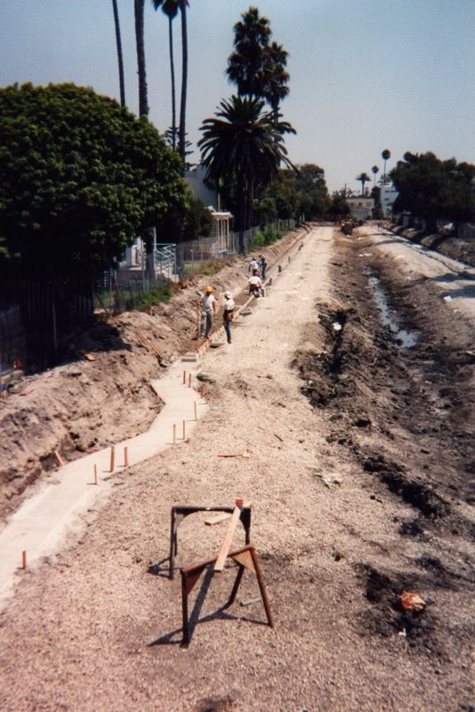 Construct - Loffelblock Foundation
